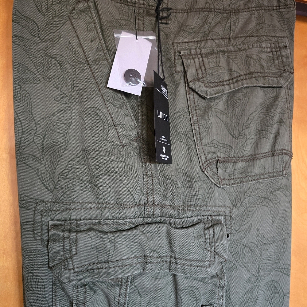 Men's Shorts - Picture 3 of 3